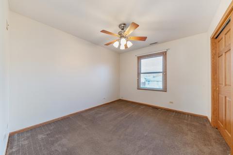 320 W Devon Ave, Roselle, IL 60172 photo 13