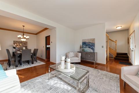320 W Devon Ave, Roselle, IL 60172 photo 3