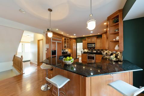 320 W Devon Ave, Roselle, IL 60172 photo 6