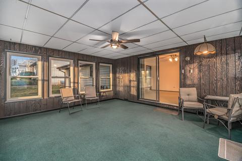 1042 Chippewa Dr, Elgin, IL 60120 photo 24