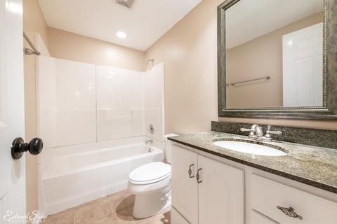 2053 Tunbridge Trl, Algonquin, IL 60102 photo 37