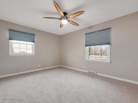 1564 Wadsworth Rd, Wheaton, IL 60189 photo 14