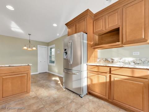 1564 Wadsworth Rd, Wheaton, IL 60189 photo 7