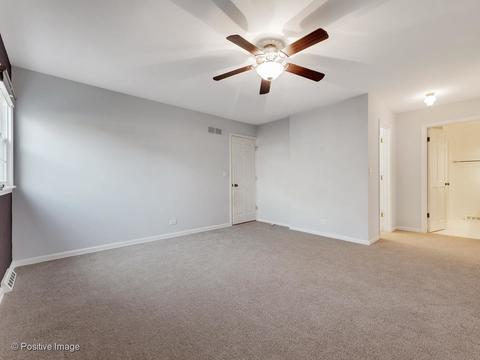 1564 Wadsworth Rd, Wheaton, IL 60189 photo 11