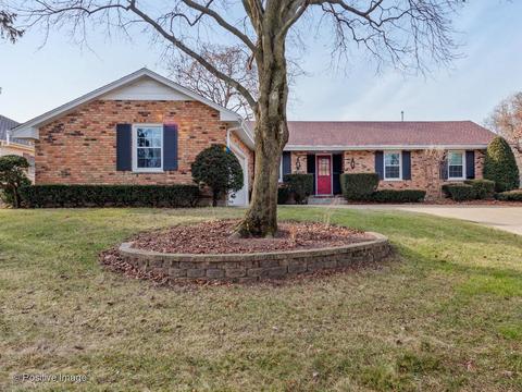 1564 Wadsworth Rd, Wheaton, IL 60189 photo 2