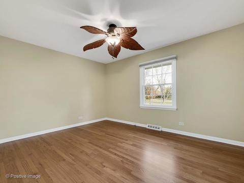 1564 Wadsworth Rd, Wheaton, IL 60189 photo 13