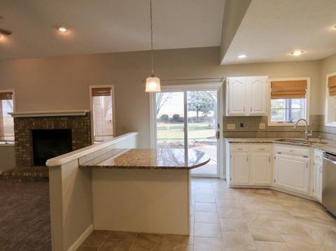2000 Haverhill Cc Park, Normal, IL 61761 photo 20