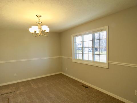 2000 Haverhill Cc Park, Normal, IL 61761 photo 13
