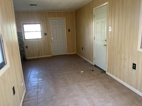 509 E Wabash Ave, Rantoul, IL 61866 photo 4
