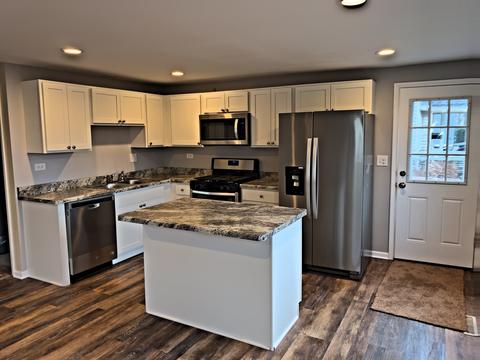 116 E Pineview Dr, Round Lake Park, IL 60073 photo 5