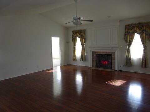 3515 W Beach Dr, Mchenry, IL 60050 photo 4