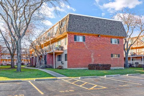2408 Algonquin Rd #1, Rolling Meadows, IL 60008 photo 1