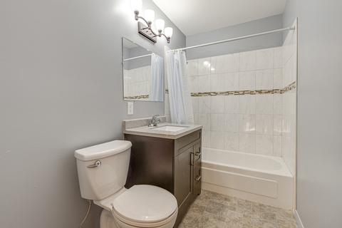 2410 Algonquin Rd #13, Rolling Meadows, IL 60008 photo 9
