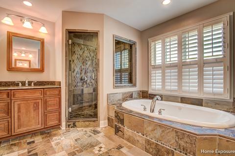 895 Burnham Ct, Aurora, IL 60502 photo 17