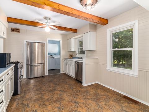 1316 Nelson Cir, Wheaton, IL 60189 photo 3