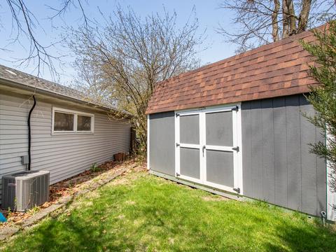 1316 Nelson Cir, Wheaton, IL 60189 photo 25