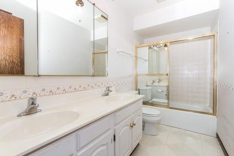 226 S Edison Ave, Elgin, IL 60123 photo 15