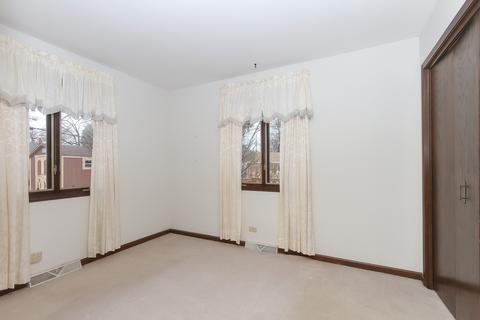 226 S Edison Ave, Elgin, IL 60123 photo 13