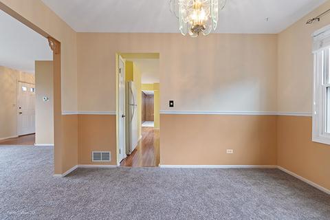 2025 Dorset Dr, Wheaton, IL 60189 photo 16