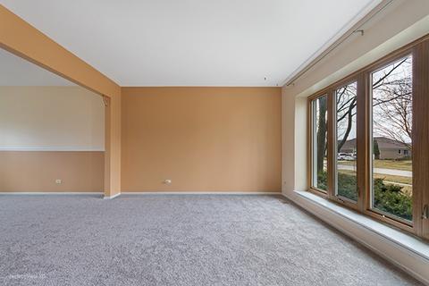 2025 Dorset Dr, Wheaton, IL 60189 photo 13