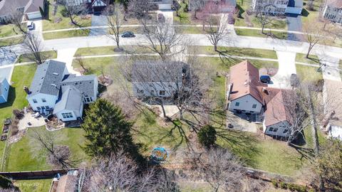 2025 Dorset Dr, Wheaton, IL 60189 photo 6