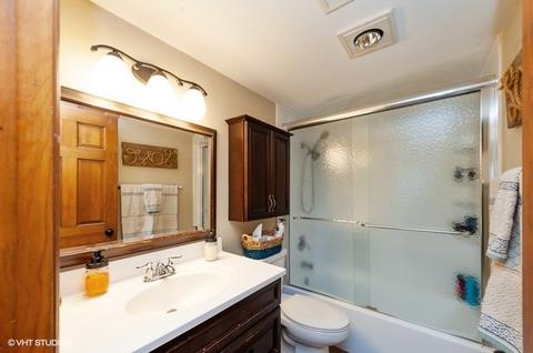 1008 N Curran Rd, Mchenry, IL 60050 photo 7