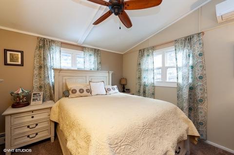 1008 N Curran Rd, Mchenry, IL 60050 photo 5