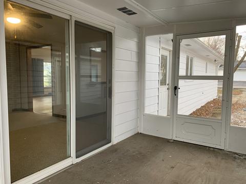 302 Hall Dr, Roberts, IL 60962 photo 26