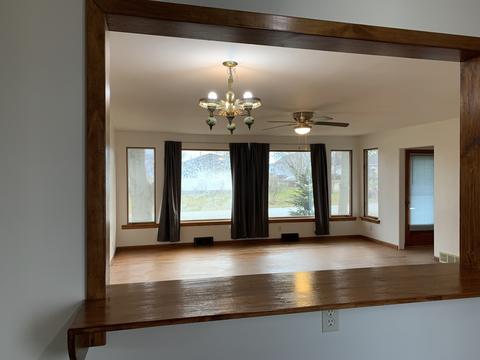302 Hall Dr, Roberts, IL 60962 photo 11