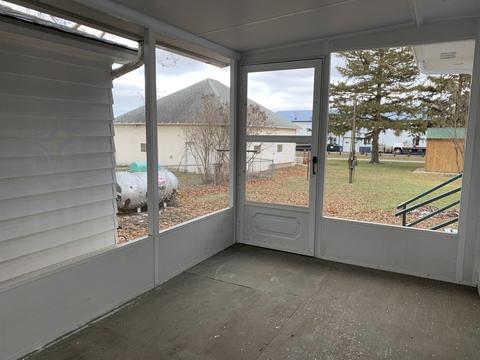 302 Hall Dr, Roberts, IL 60962 photo 25