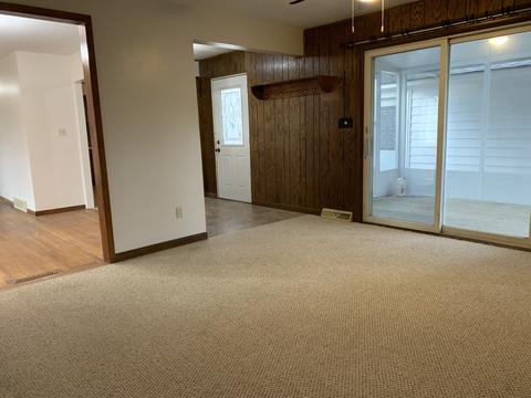 302 Hall Dr, Roberts, IL 60962 photo 21