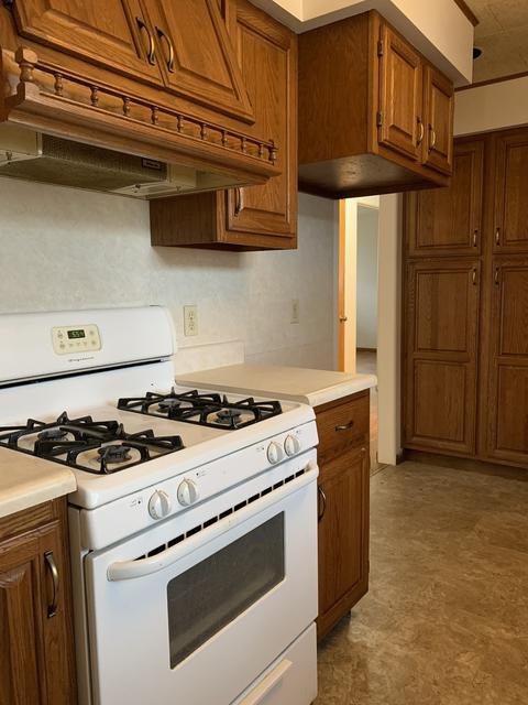 302 Hall Dr, Roberts, IL 60962 photo 13