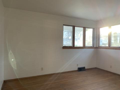 302 Hall Dr, Roberts, IL 60962 photo 35