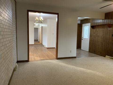 302 Hall Dr, Roberts, IL 60962 photo 24