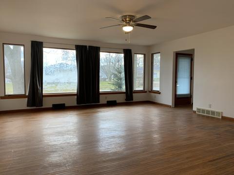 302 Hall Dr, Roberts, IL 60962 photo 10