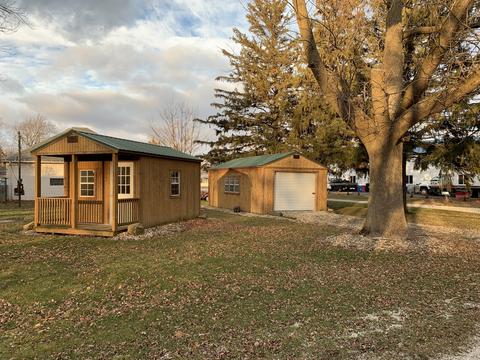 302 Hall Dr, Roberts, IL 60962 photo 4