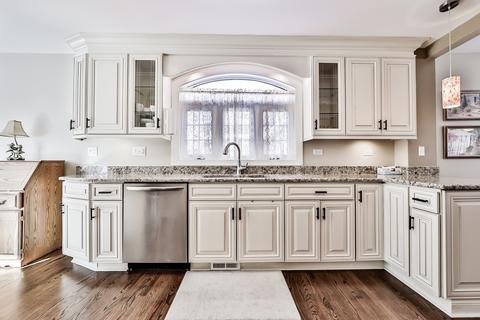 587 Selborne Rd, Riverside, IL 60546 photo 13
