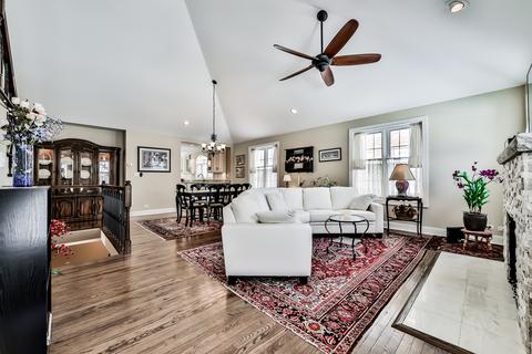 587 Selborne Rd, Riverside, IL 60546 photo 3