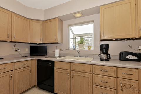 2121 Alton Rd, Mchenry, IL 60050 photo 7
