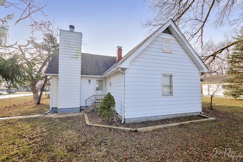 2121 Alton Rd, Mchenry, IL 60050 photo 1