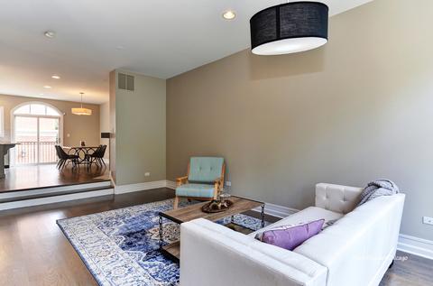 320 E 18th St, Chicago, IL 60616 photo 4