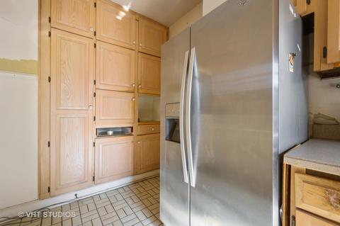 73 Elm St #6D, Chicago, IL 60611 photo 9