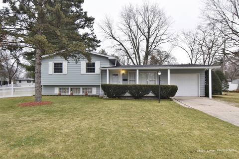 51 Circle Dr E, Montgomery, IL 60538 photo 1