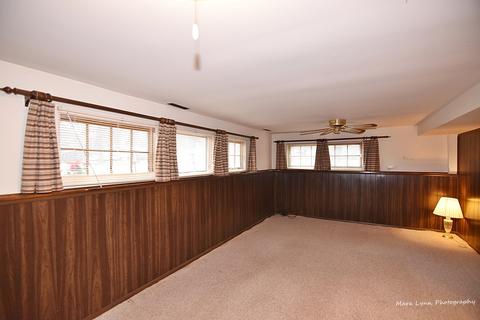 51 Circle Dr E, Montgomery, IL 60538 photo 3