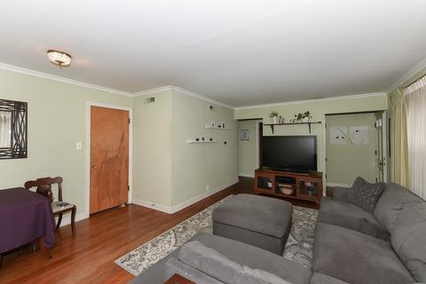1309 E Algonquin Rd, Des Plaines, IL 60016 photo 3