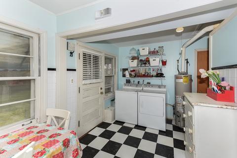1309 E Algonquin Rd, Des Plaines, IL 60016 photo 9