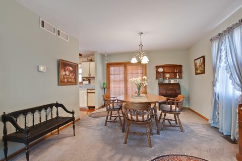 5703 Greenview Rd, Oakwood Hills, IL 60013 photo 12