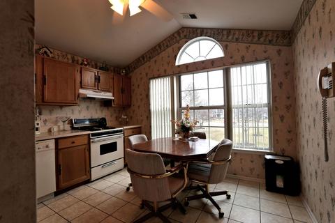 379 Aberdeen Ct #3, Bartlett, IL 60103 photo 9