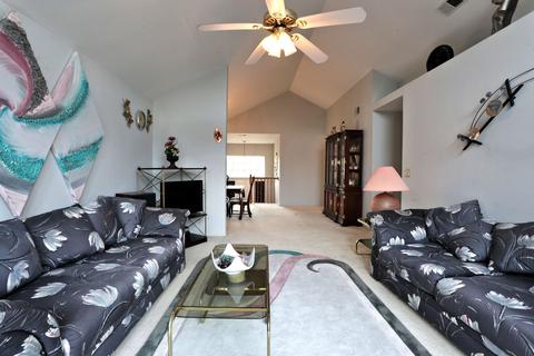 379 Aberdeen Ct #3, Bartlett, IL 60103 photo 6