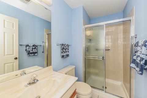 1410 Shore Ct #C2, Wheeling, IL 60090 photo 12
